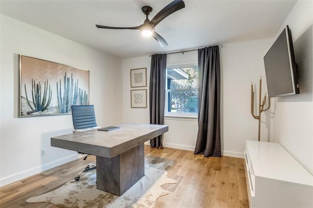 Building Photo - 2808 Sharpview Ln