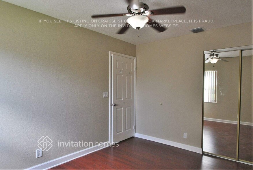 Building Photo - 9507 NW 52nd Manor