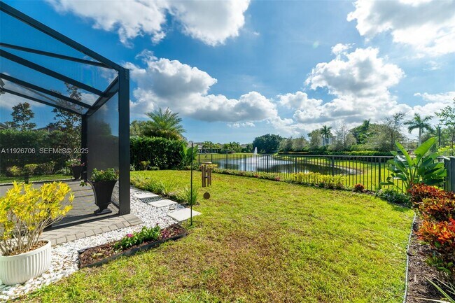 Building Photo - 3098 Gin Berry Way