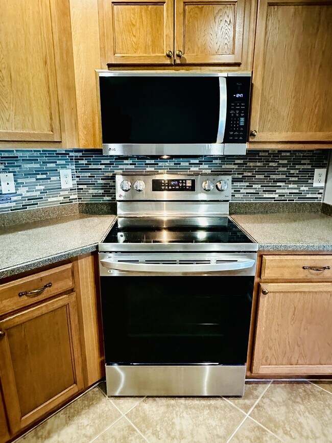 Building Photo - 9375 Aegean Cir