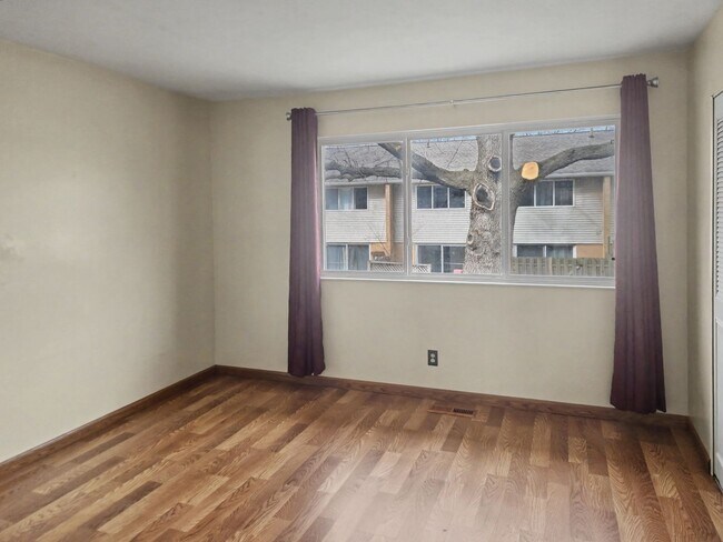 Building Photo - 3510 Kenbrooke Ct