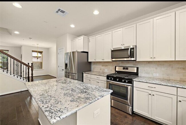 Building Photo - 7220 Wyoming Springs Dr