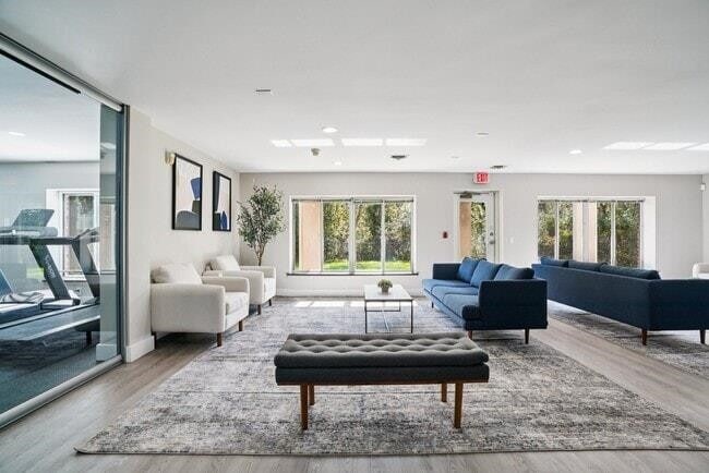 Building Photo - 1132 Morraine View Dr