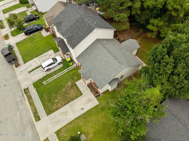 Building Photo - 1087 W Pueblo Dr