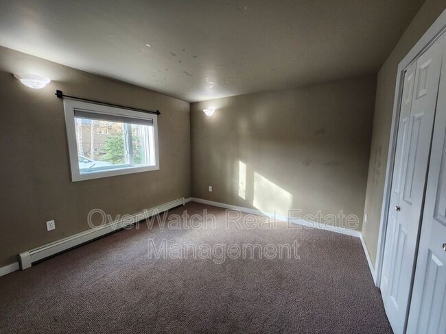 Building Photo - 2435 Clements Dr