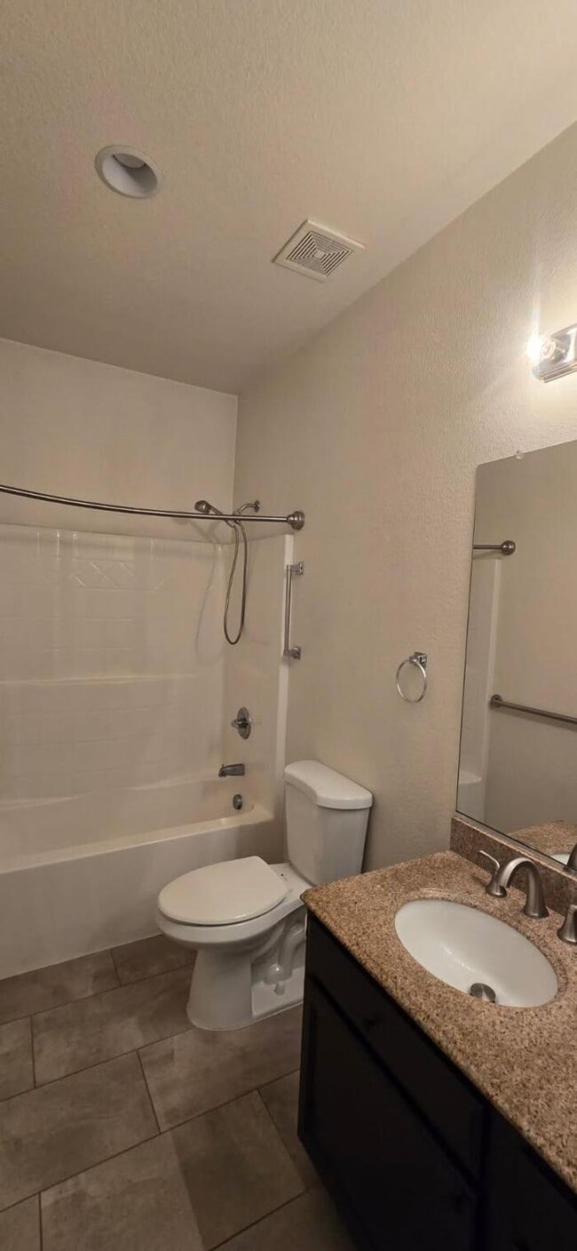 Building Photo - Welcome to this charming Lathrop home offering 4 bedrooms and 3 Baths 2 Car Garage!