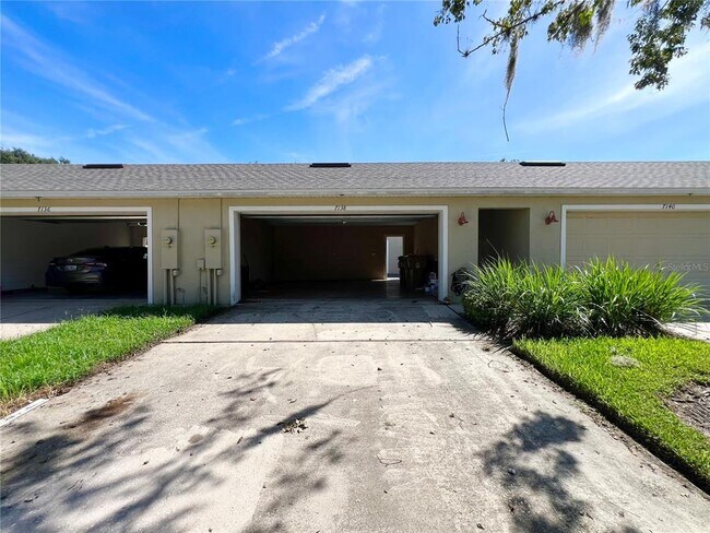 Building Photo - 7138 Five Oaks Dr