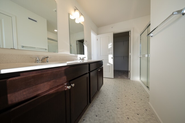 Building Photo - 5885 156th St W