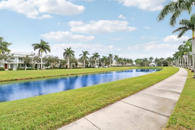 Building Photo - 3310 W Mallory Blvd