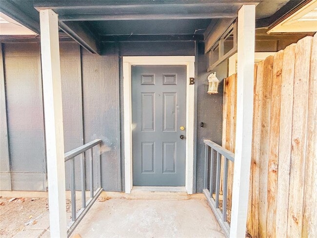 Building Photo - 1815 Gracy Farms Ln