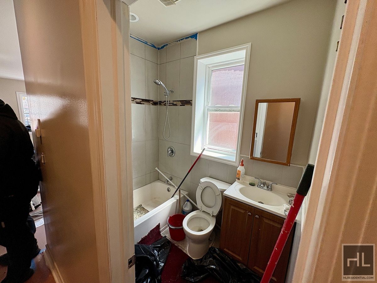 Building Photo - GARFIELD STREET, BRONX