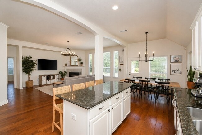 Building Photo - 7219 Colony Bend Ln
