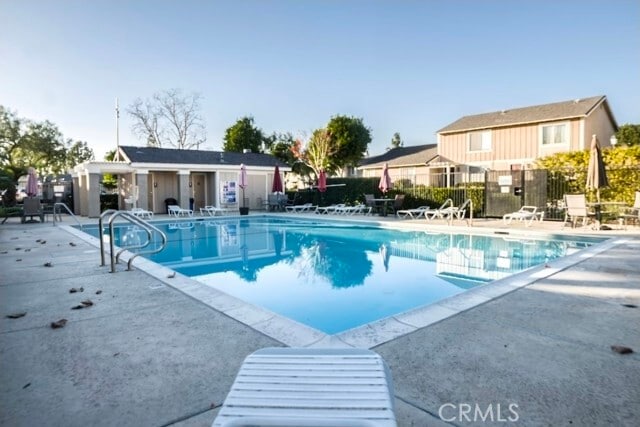 Building Photo - 3868 Chelsea Dr