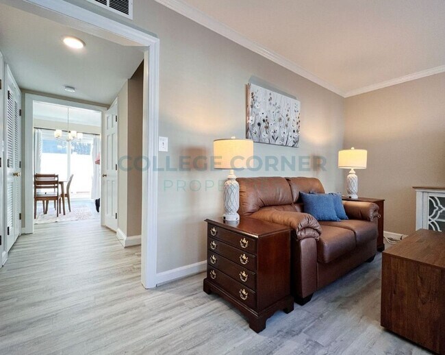 Building Photo - 330 Hanover Arms Ct