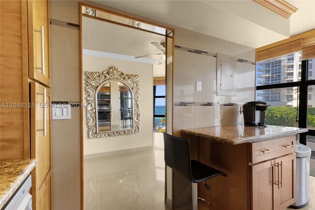Building Photo - 6423 Collins Ave
