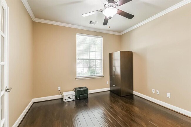 Building Photo - 13911 Desert Trace Ct
