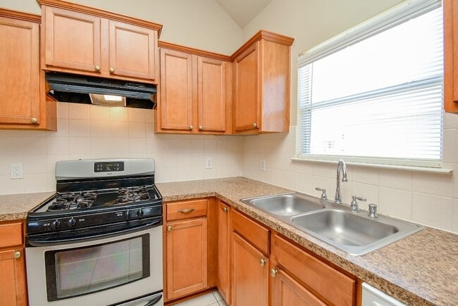 Building Photo - 4310 S Vineyard Mdw Ln