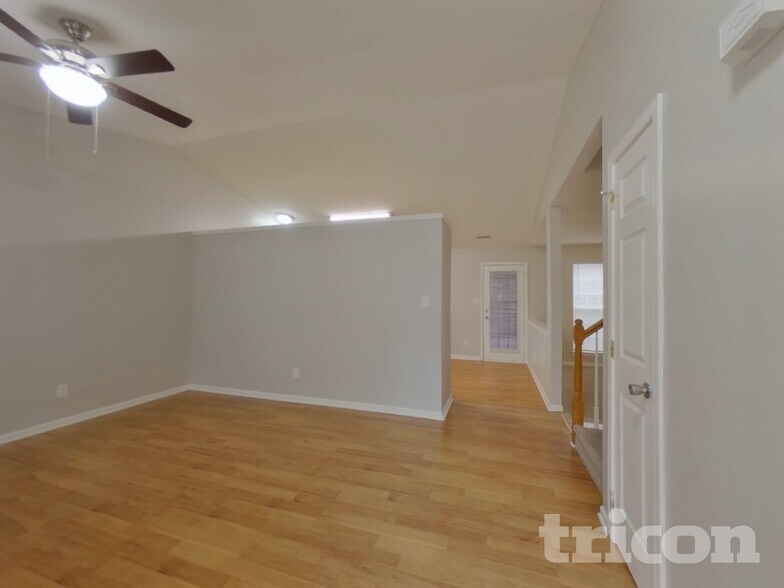 Building Photo - 7948 Travers Run Dr