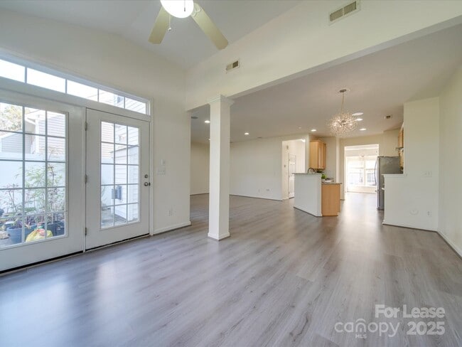 Building Photo - 11628 Eastwind Dr