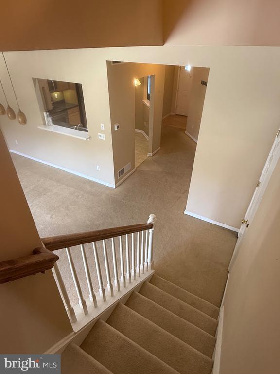 Building Photo - 2082 Deer Run Dr