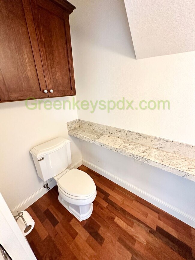 Building Photo - Secure and Beautiful 3-Bedroom 2.5-Bathroo...