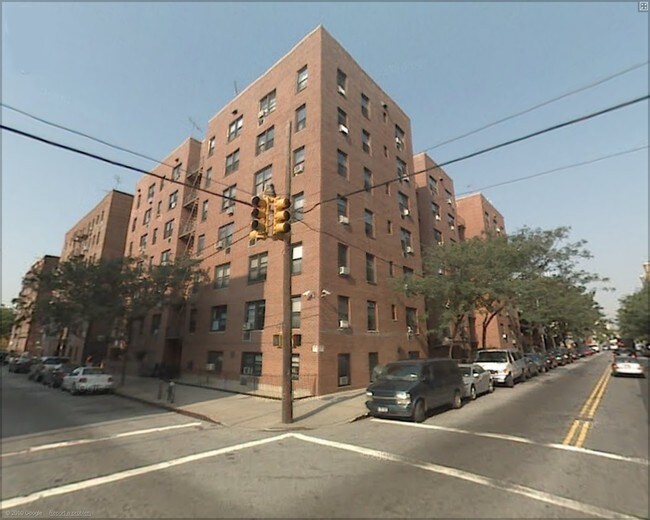 42-37 Hampton Ave - 42-37 Hampton St