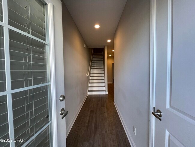 Building Photo - 22940 Ann Miller Rd