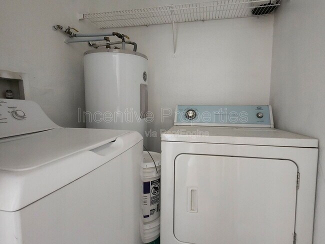 Building Photo - 4720 Walden Cir