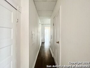 Building Photo - 827 Steves Ave