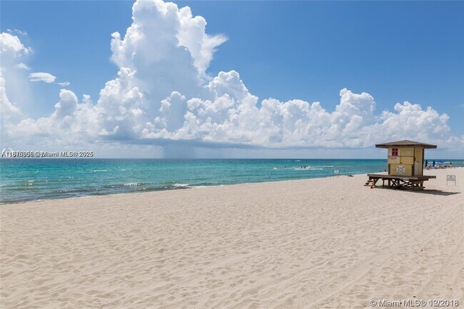 Building Photo - 3000 S Ocean Dr