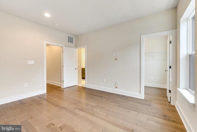 Building Photo - 14813 Retreat Blvd