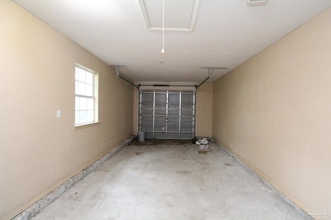 Building Photo - 6517 Handy Dr