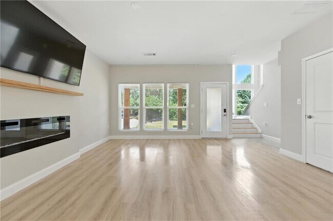 Building Photo - 1470 Norris Pl NW