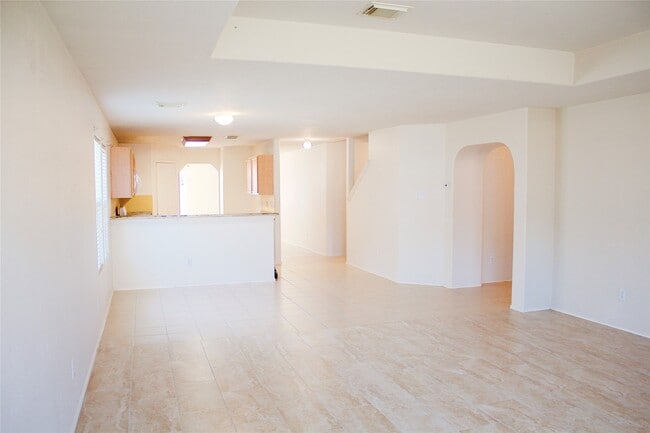 Building Photo - 10402 Kinsdale Crossing Ln