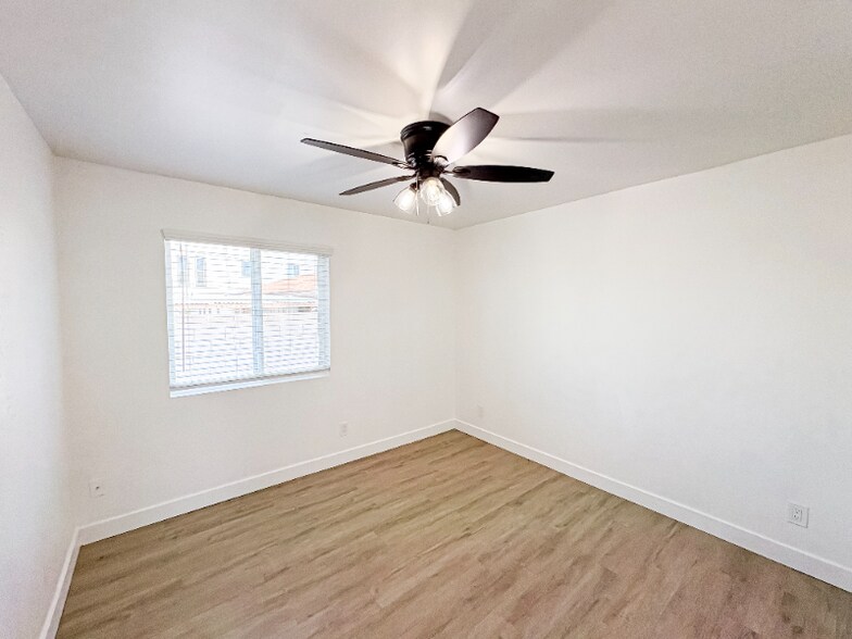 Building Photo - 1637 N 51st St
