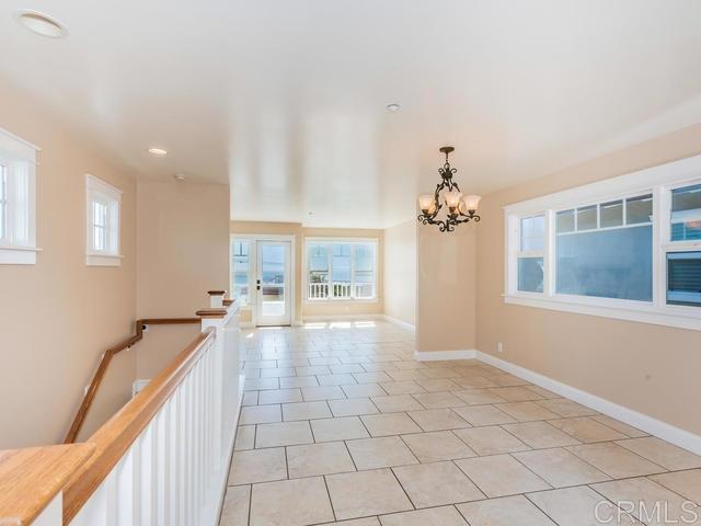 Building Photo - 2063 Cambridge Ave