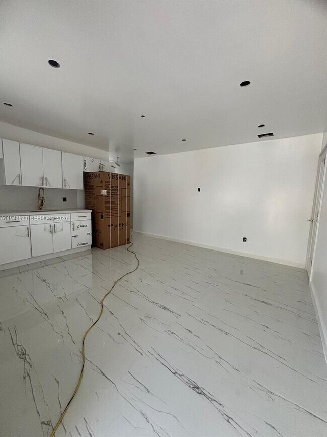 Building Photo - 4380 SW 1st St