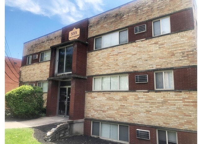 Building Photo - 555 Lowell Ave