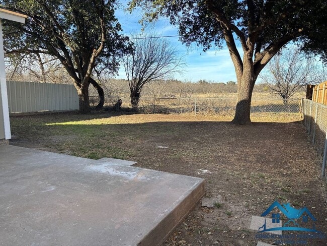 Building Photo - For Rent - 4 Bed/2 Bath near Goodfellow AFB