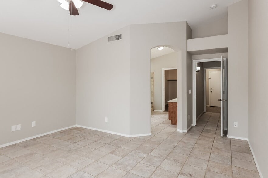 Building Photo - 20810 N 74th Ln
