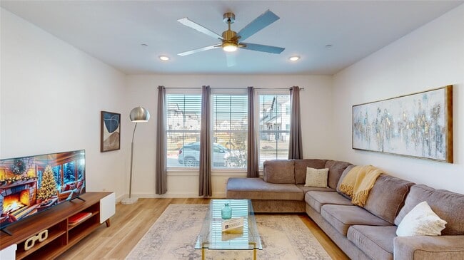 Building Photo - 4125 Hartley Wy