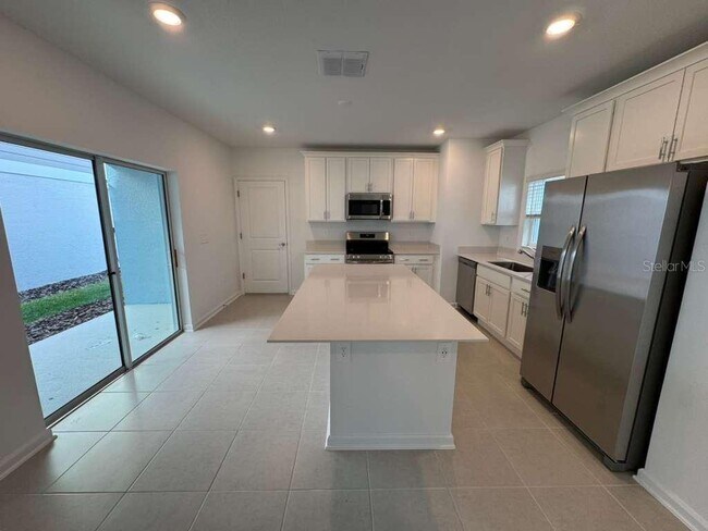 Building Photo - 6004 Zen Wy