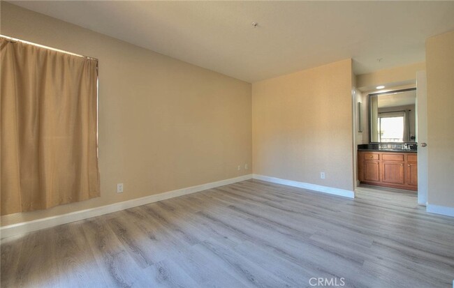 Building Photo - Beautiful 2 bedroom 2 bath condo in Corona...