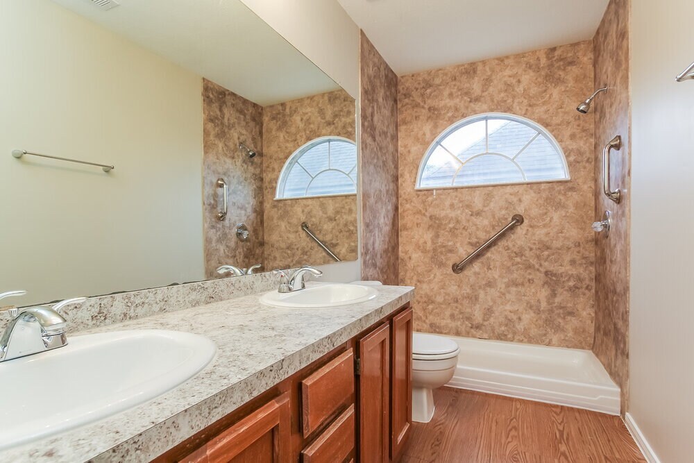 Building Photo - 3119 Creek Manor Dr