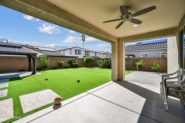 Building Photo - 14049 W Desert Hollow Dr