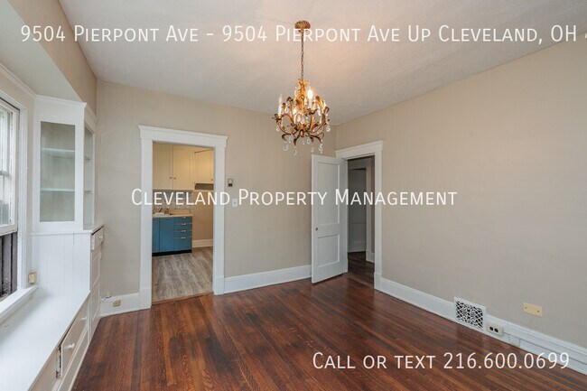 Building Photo - Charming Cleveland Duplex
