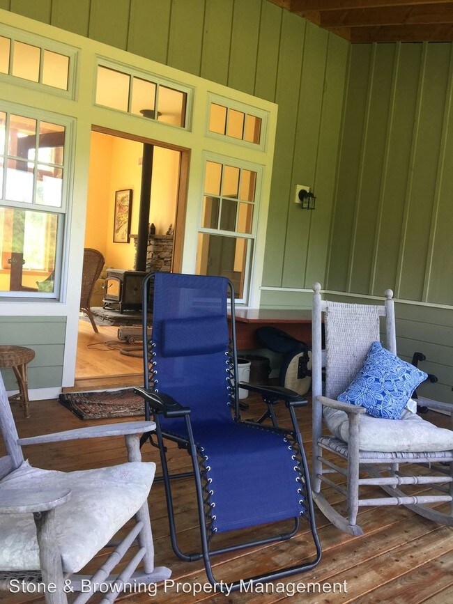 Building Photo - 201 Taylor Rd