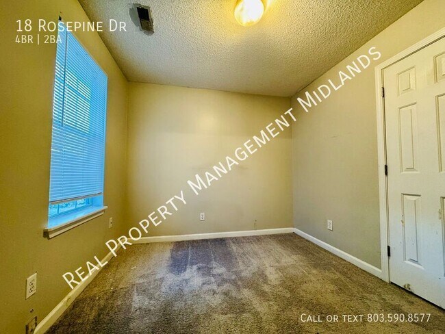 Building Photo - 18 Rosepine Dr