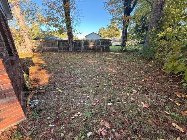 Building Photo - 5176 Sea Shore Rd