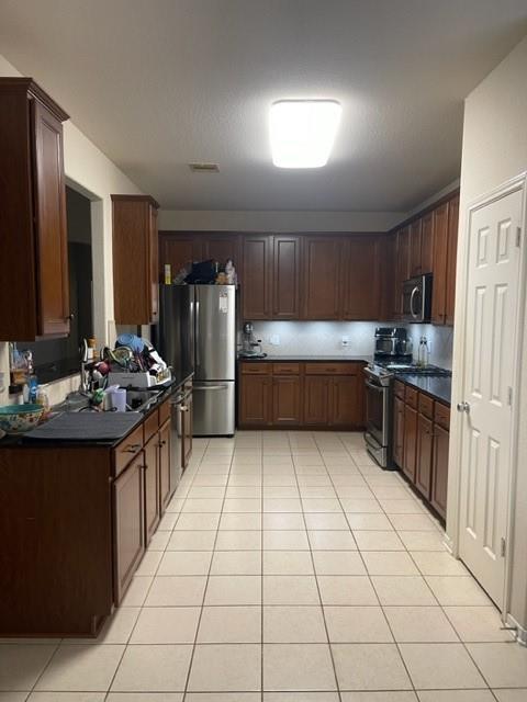 Building Photo - 4704 High Creek Ct